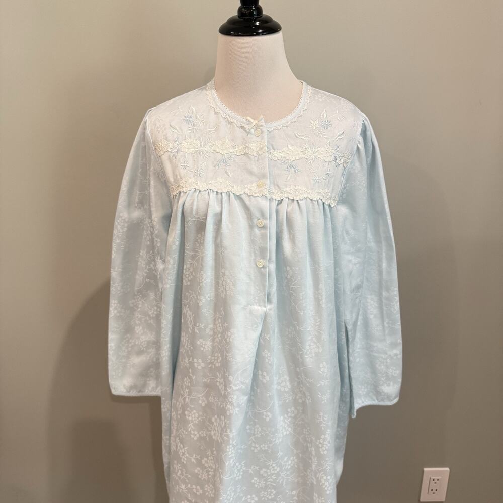 Miss Elaine Floral Nightgown Women’s Size Small Midi Lace Light Blue Pretty Warm